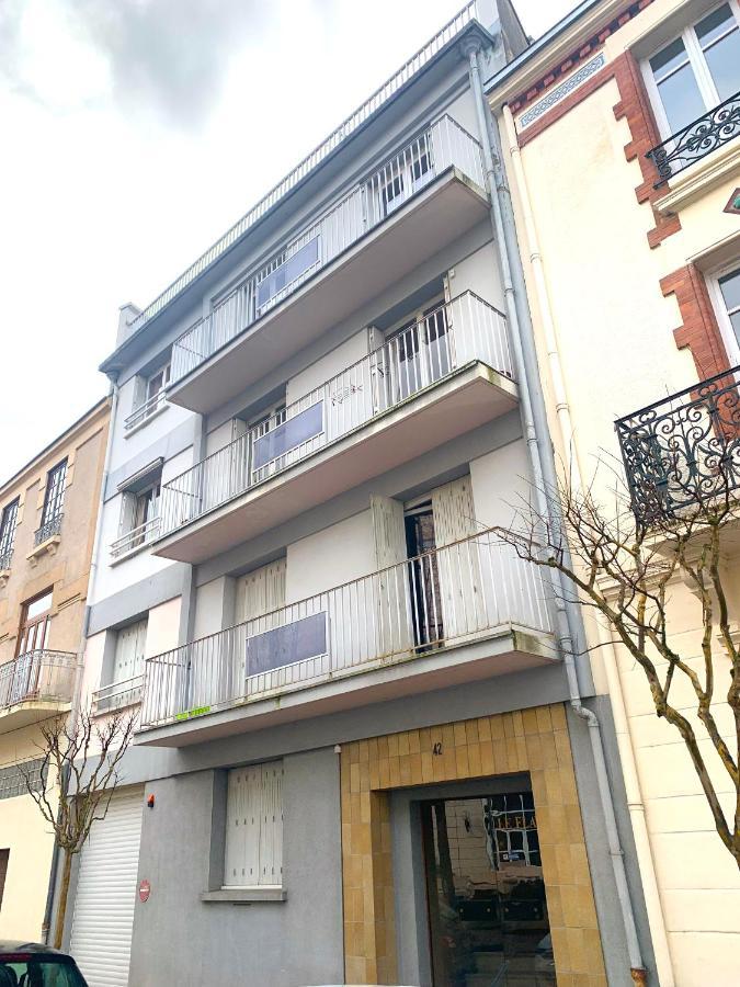 Le Callou - Parking - Face Aux Thermes - Rez De Chaussee Vichy Dış mekan fotoğraf